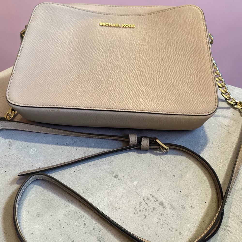 Michael Kors Powder Pink Jet Set Crossbody
